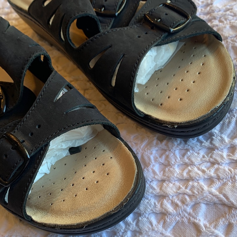 Floy Flot Women's Slip On Sandals - Picture 12 of 16